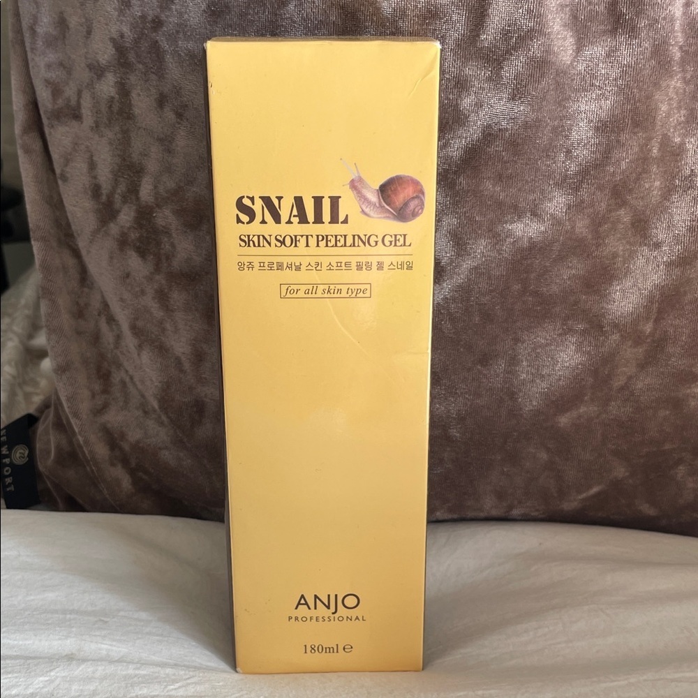 ANJO Professional Snail Skin Soft Peeling Gel 180 ml| BNIB - Picture 3 of 4